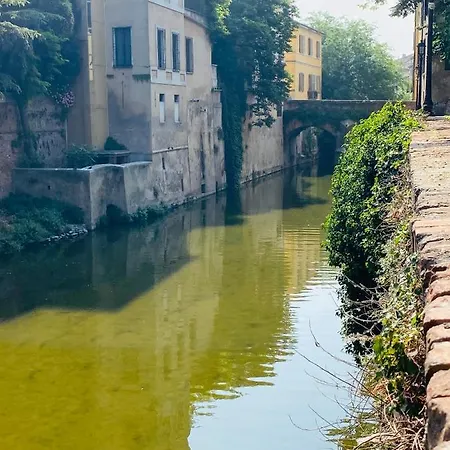 Il Salotto Sul Rio Apartment *